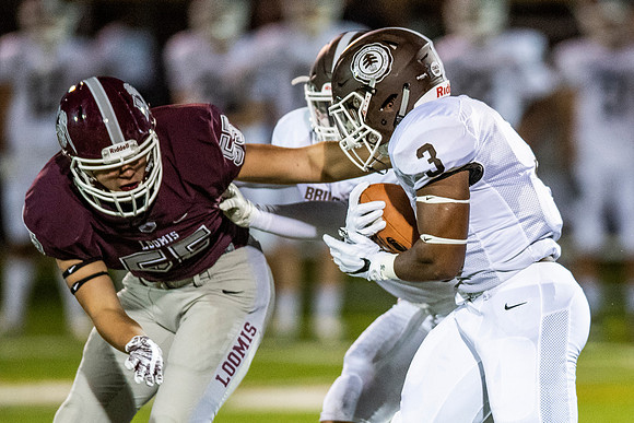 football_2018-09-14_dburns_9076