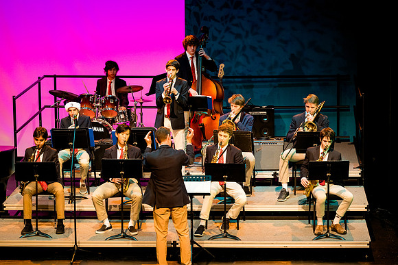 holidayconcert23_us_ah_0001