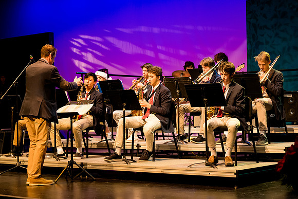 holidayconcert23_us_ah_0021