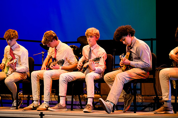holidayconcert23_us_ah_0066