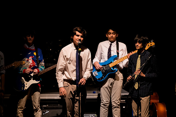 holidayconcert23_us_ah_0097