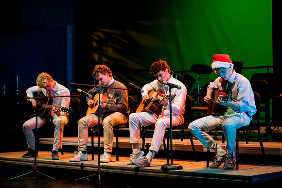 holidayconcert23_us_ah_0120