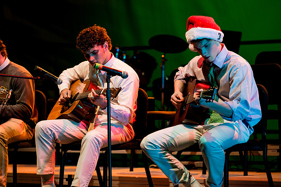 holidayconcert23_us_ah_0124
