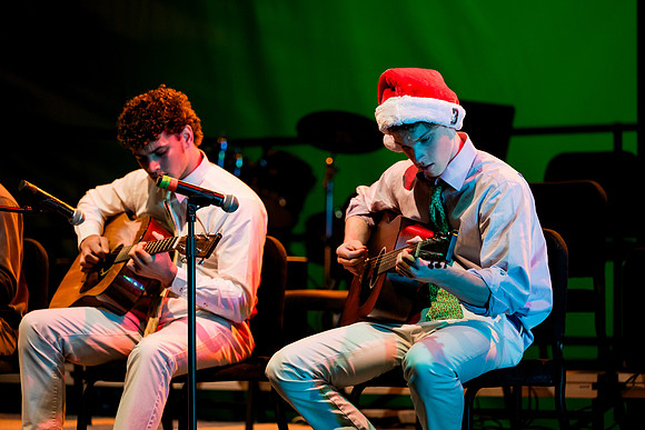 holidayconcert23_us_ah_0126