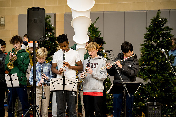 holidayassembly23_ah_0106