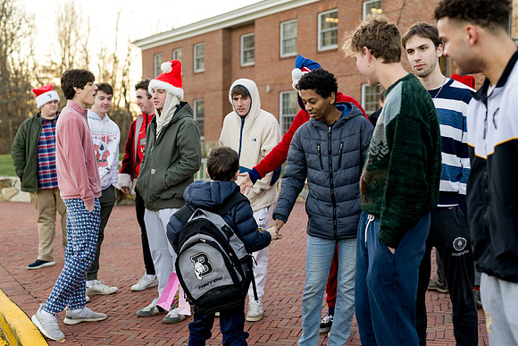 holiday_handshake23_ah_0011