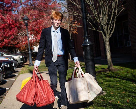thanksgiving_fooddrive23_us_wkl_7789