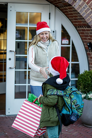 holiday_handshake23_jfess2_1054