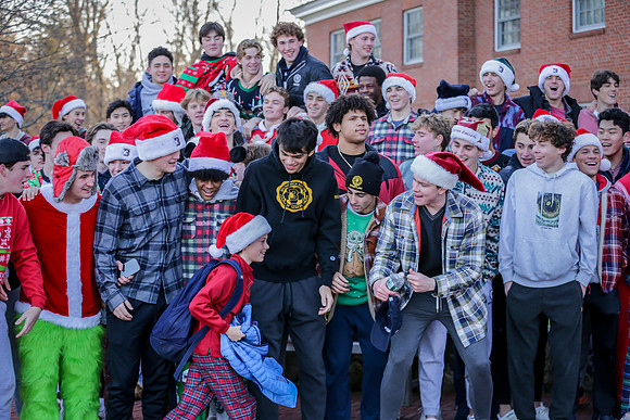 holiday_handshake23_jfess2_1140