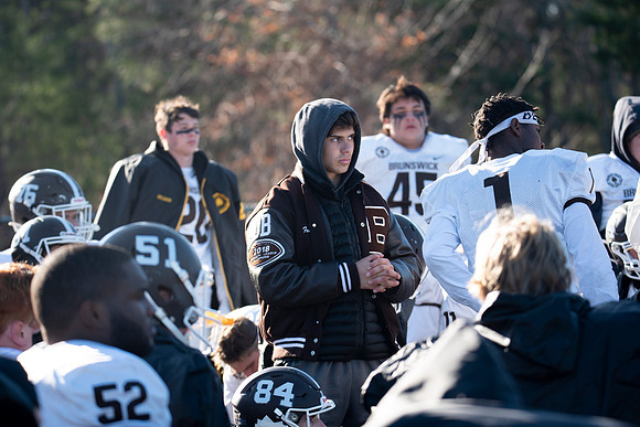 football_nepsac19_rmcc_5648