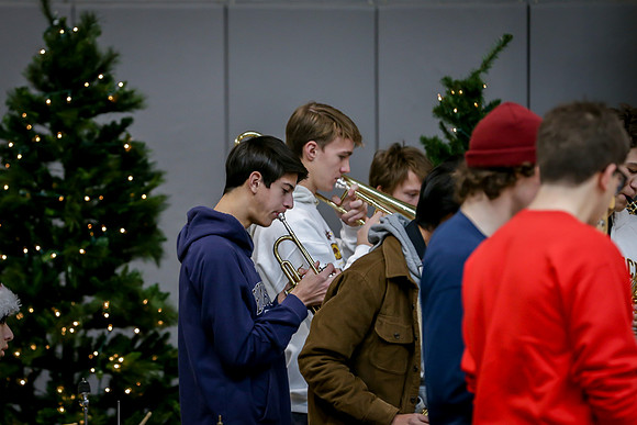 holidayassembly23_jfess2_1222