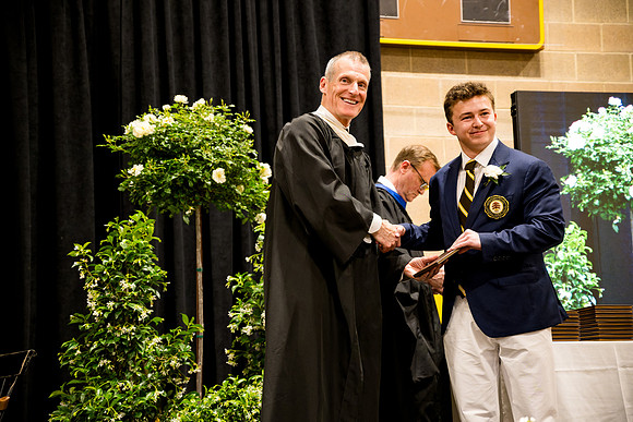 graduation25_diploma_ah_0809