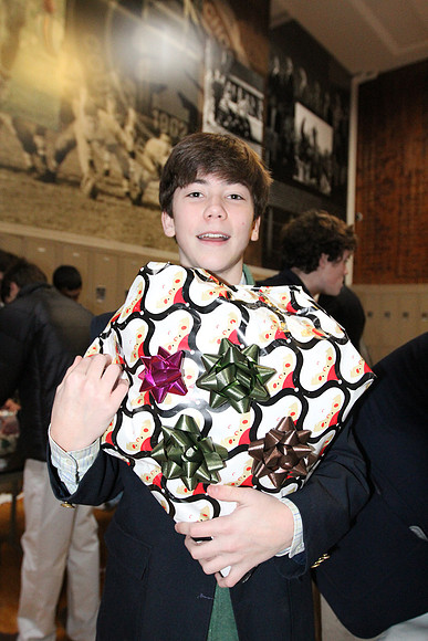 holiday_giftwrapping_us_3187