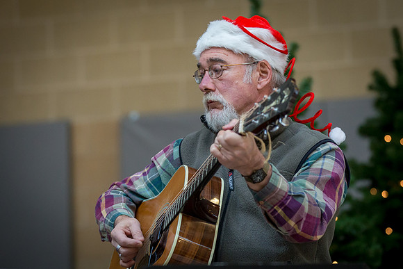 holiday_allschool16_jfess_6764