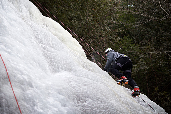 campdudley16_iceclimbing_bd_6181