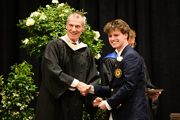 graduation25_diploma_wkl1_4916