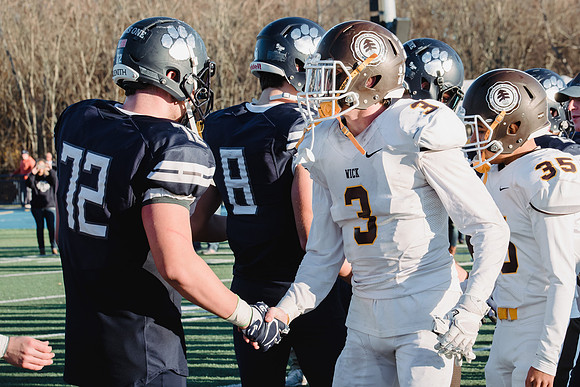 football_nepsac16_hp_3405