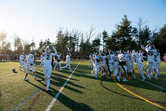 football_nepsac19_rmcc_5983