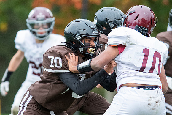football_9s_2021-11-02_dburns_9943