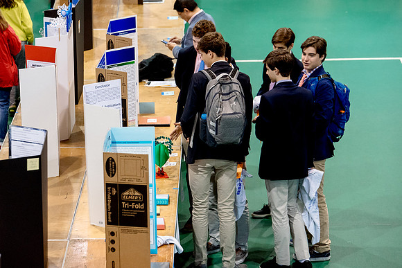 sciencefair18_hp_6342