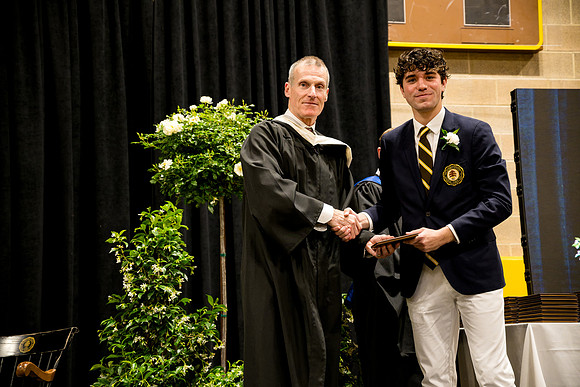 graduation25_diploma_ah_0656