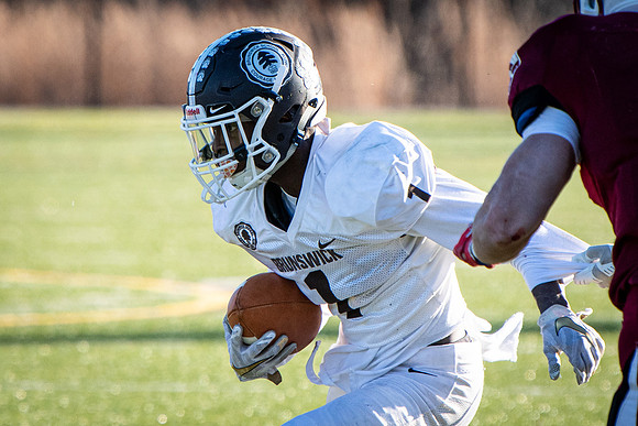 football_nepsac19_wkl5_3040