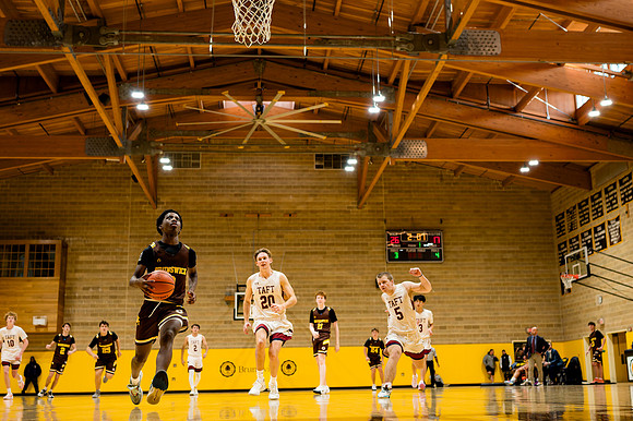 basketball_jv_2024-120-07_ah_0132
