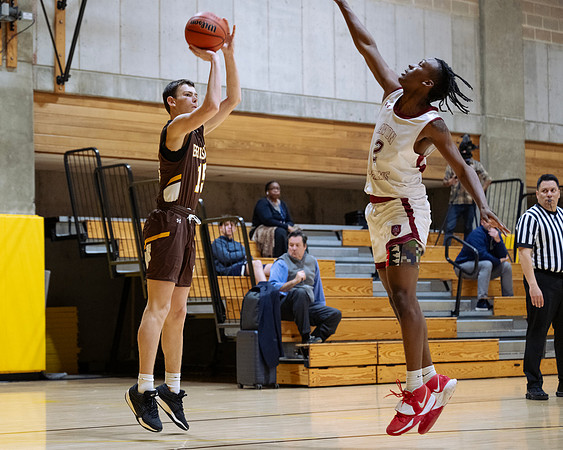 basketball_2023-12-13_dburns1_2402
