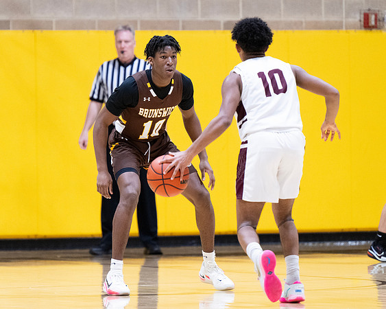 basketball_2023-12-13_dburns3_3257