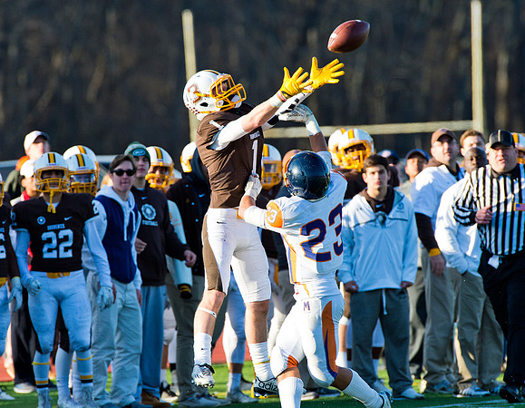 football_nepsac15_db_8301