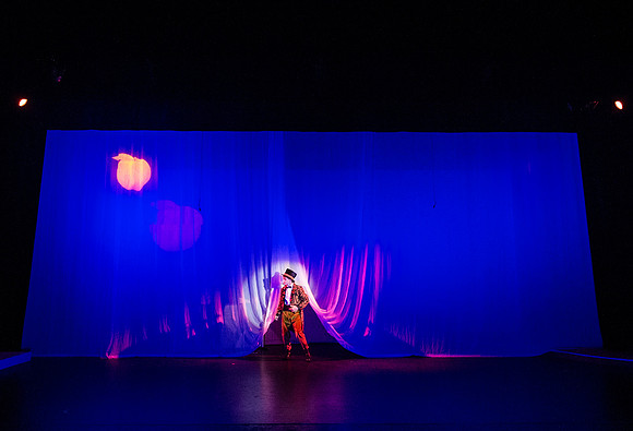 jamesgiantpeach_ms_dburns_0931