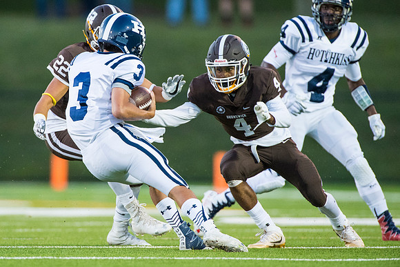 football_2016-09-24_dburns_0386