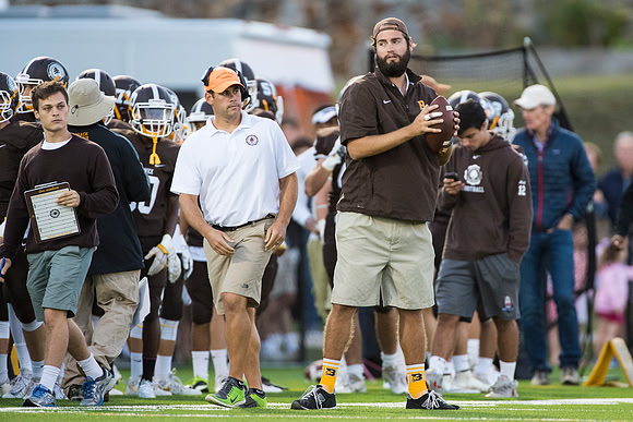 football_2016-09-24_dburns_0379