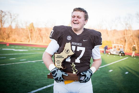 football_nepsac15_wkl_1132