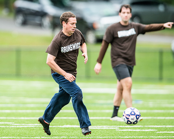 hc18_alumni_soccer_dburns_5067