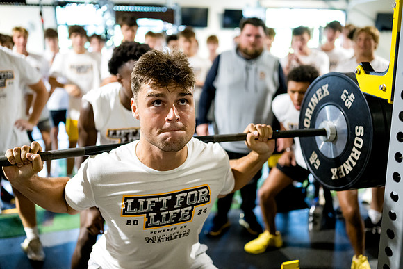 football_2024-08-01_liftforlife_ah_0106