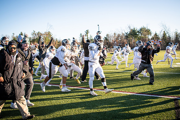 football_nepsac19_wkl8_1743