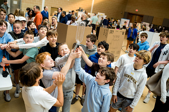 sciencefair25_ms_ah_0094