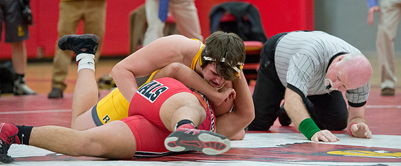 wrestling_towncrown_dburns_8186