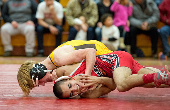 wrestling_towncrown_dburns_8375
