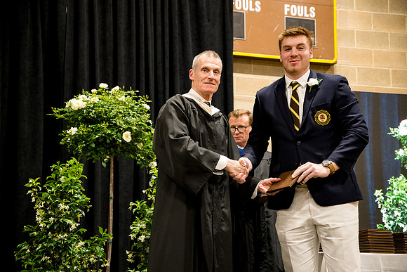 graduation25_diploma_ah_0591