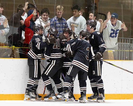 hockey_2024-02-09_dburns_3597