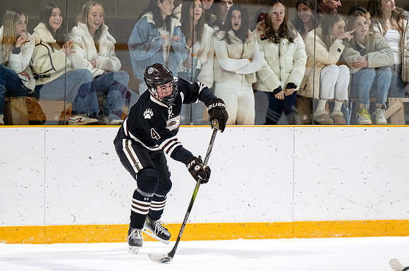 hockey_2024-02-09_dburns_4157