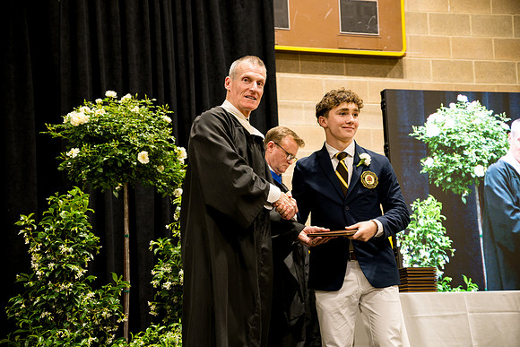 graduation25_diploma_ah_0831
