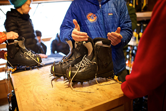 campdudley16_iceclimbing_prep_bd_1189