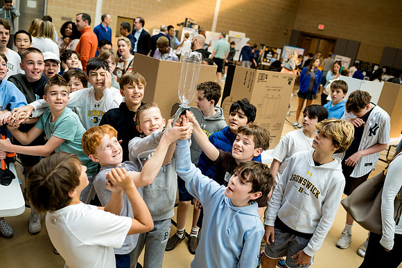 sciencefair25_ms_ah_0095