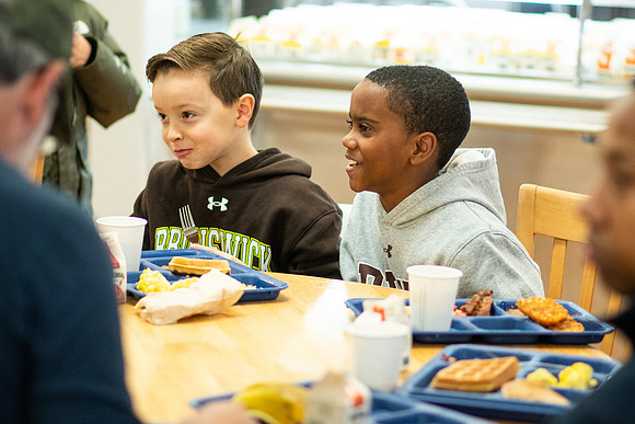 fatherson_bfast23_wkl2_6818