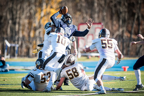 football_nepsac16_wkl_3758