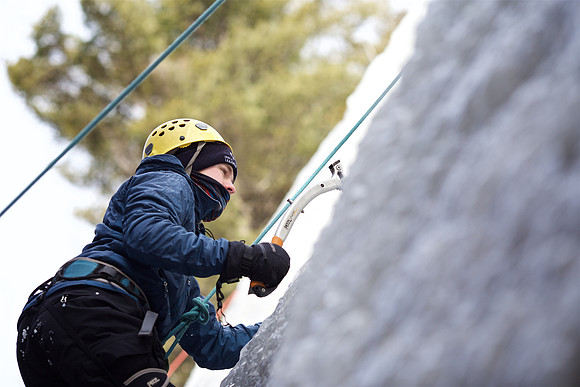 campdudley16_iceclimbing_bd_5740