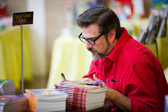 bookfair13_mkras_2482